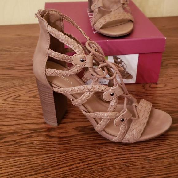 Merona Shoes - Womens chunky Merona (a Target brand) sandals